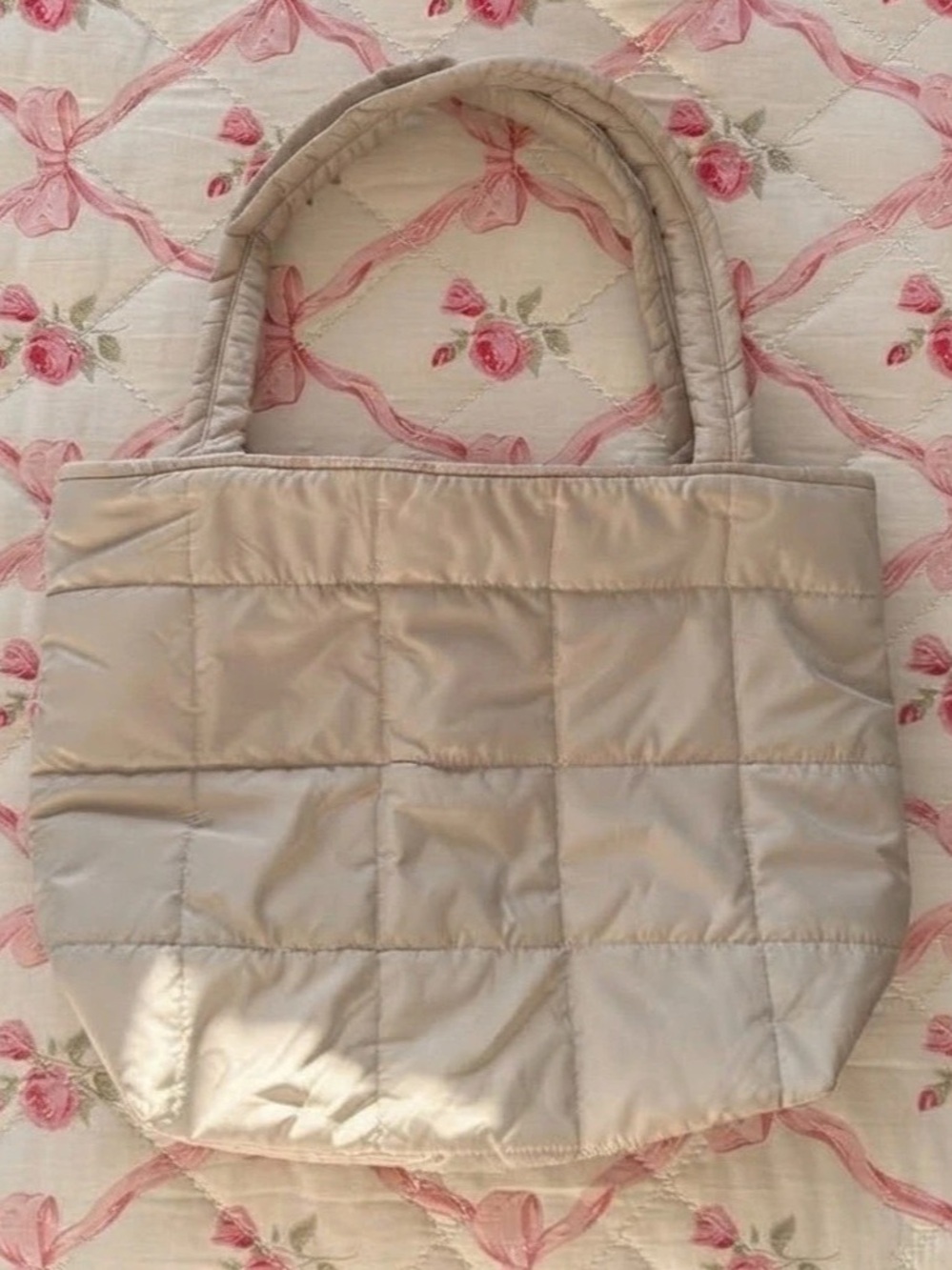 Quilted tote bag